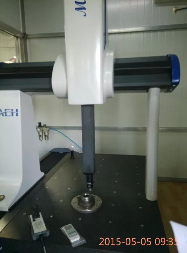 客户验货VMC1055数控加工中心精